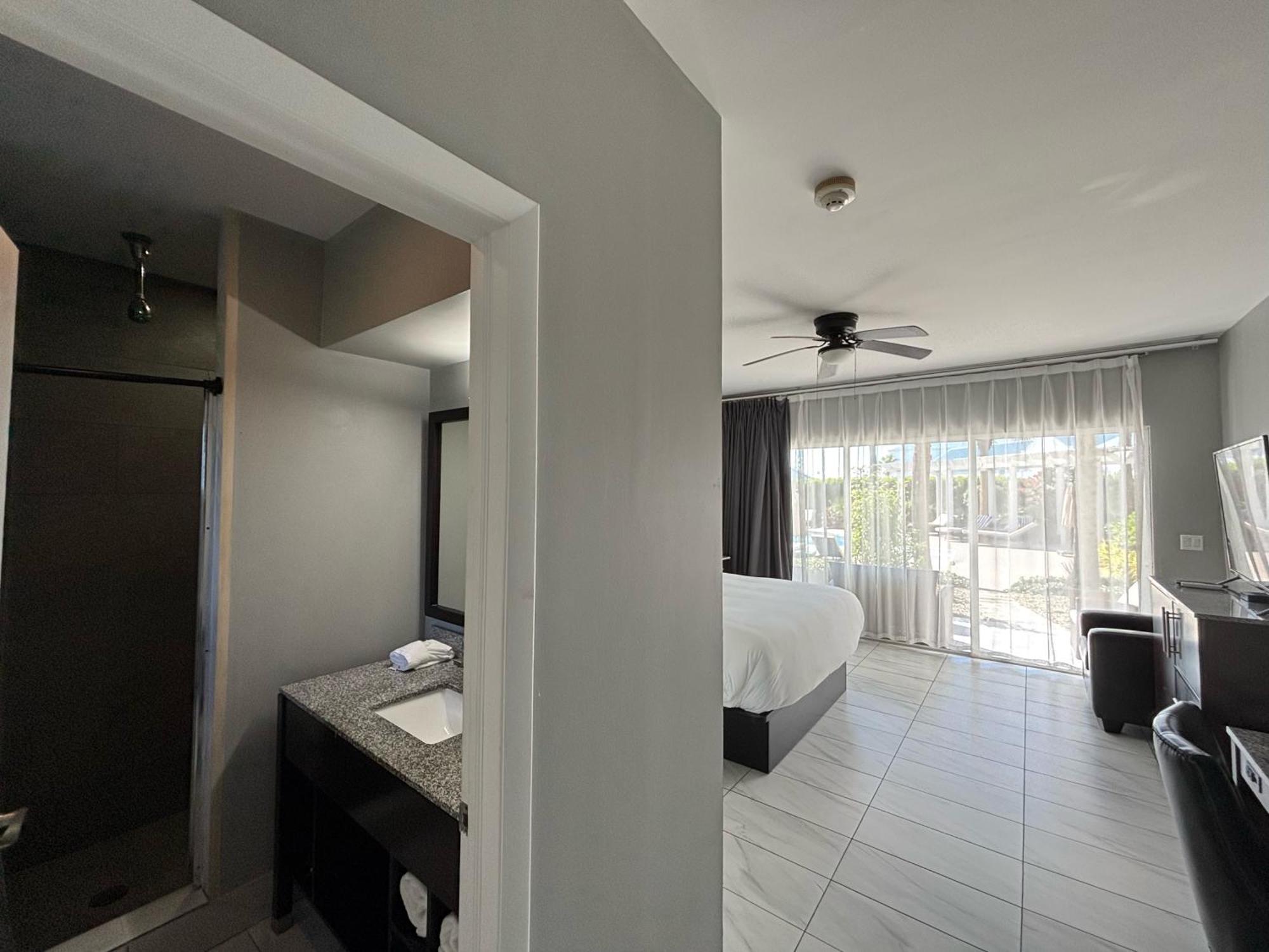 Grace Bay Suites Exteriör bild