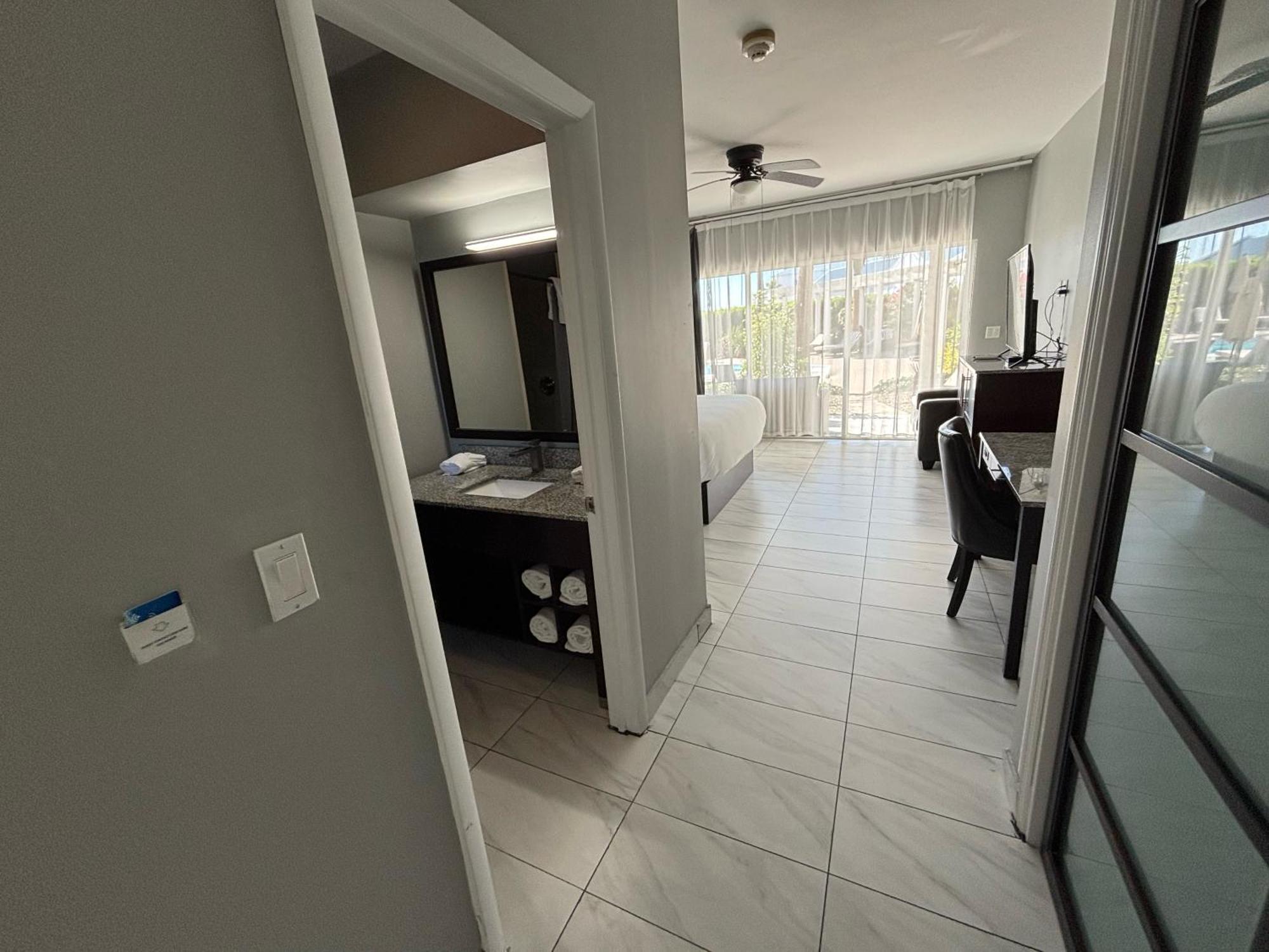 Grace Bay Suites Exteriör bild